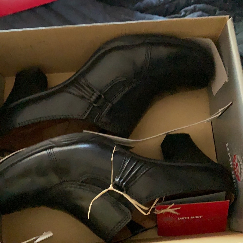 Earth Spirit black clogs